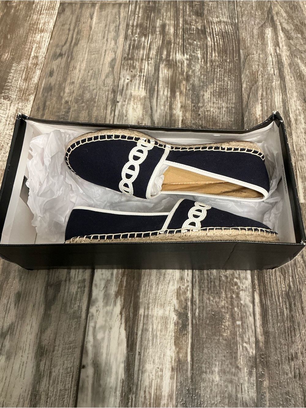 Talbots Navy Canvas Espadrilles with White Trim and Embroidery Size 5 - Picture 9 of 12